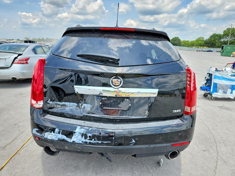 58323616 :رقم المزاد ، 3GYFNCE34FS571888 vin ، 2015 Cadillac Srx مزاد بيع