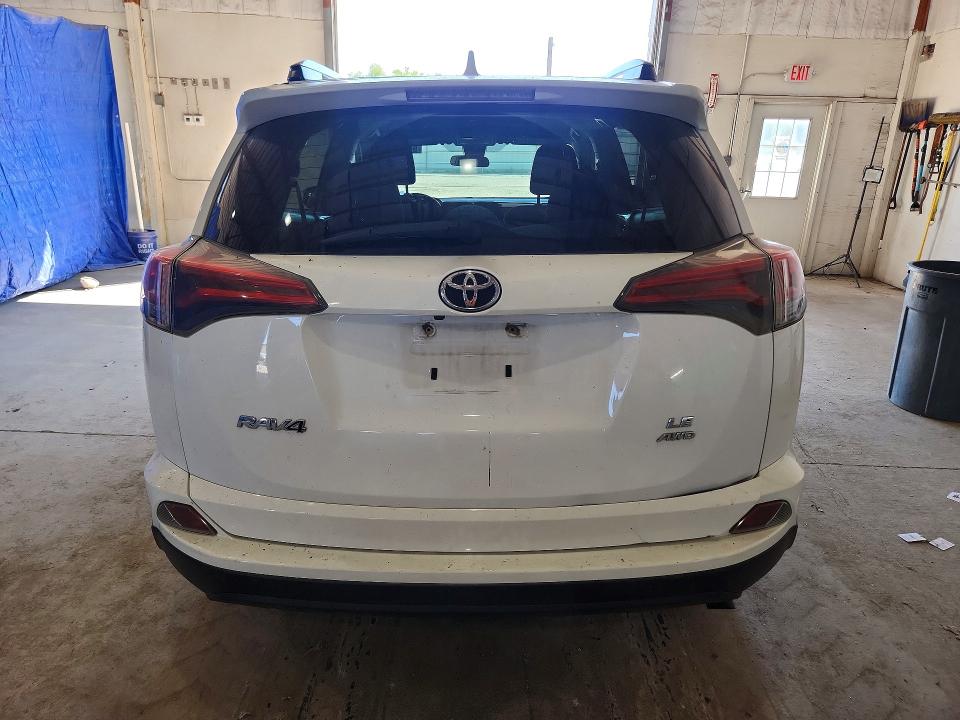 Продажа на аукционе авто 2017 Toyota Rav4, vin: JTMBFREV8HJ104810, номер лота: 55521866