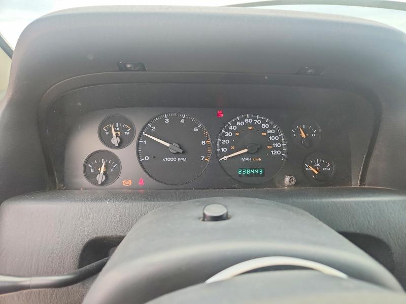 2003 Jeep Grand Cherokee მანქანა იყიდება აუქციონზე, vin: 1J4GW48S03C559121, აუქციონის ნომერი: 57818936