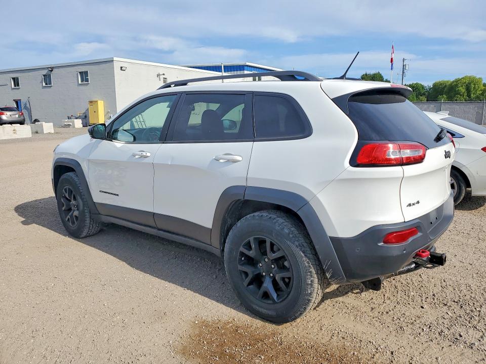 58304916 :رقم المزاد ، 1C4PJMBS4FW623791 vin ، 2015 Jeep Cherokee مزاد بيع