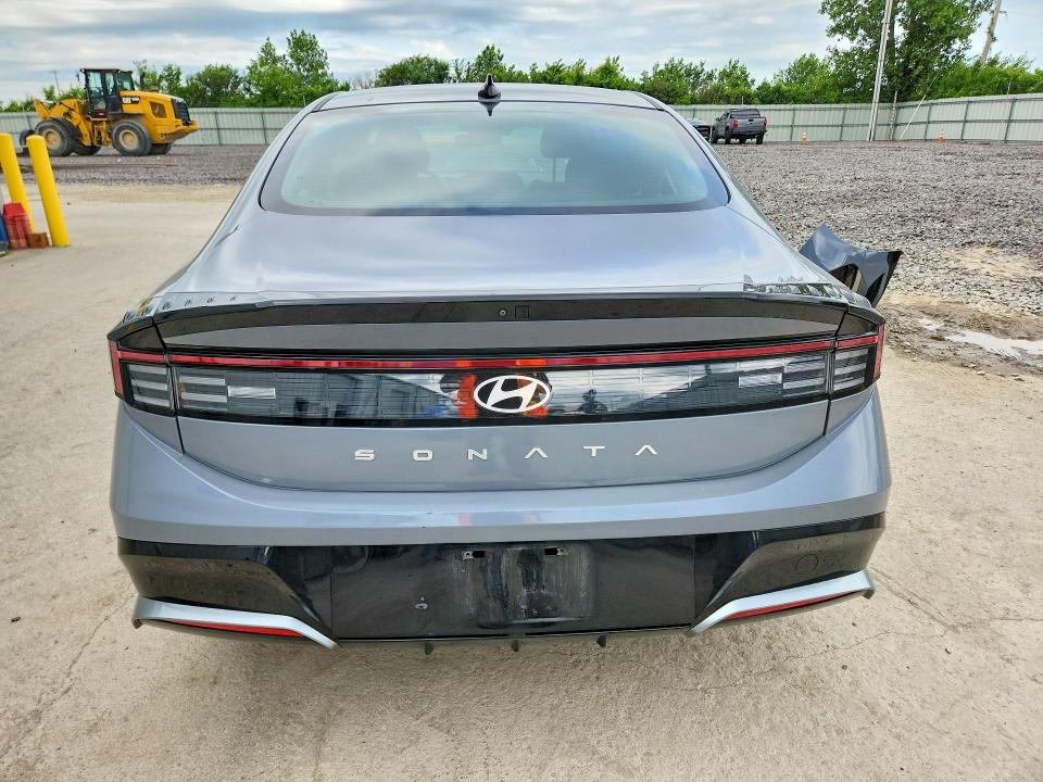 2025 Hyundai Sonata მანქანა იყიდება აუქციონზე, vin: KMHL64JA1SA447584, აუქციონის ნომერი: 56054786