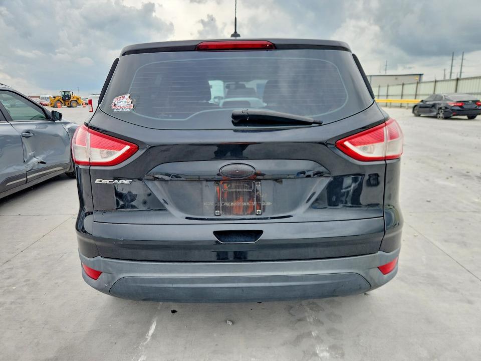 56351566 :رقم المزاد ، 1FMCU0F78DUB37784 vin ، 2013 Ford Escape مزاد بيع