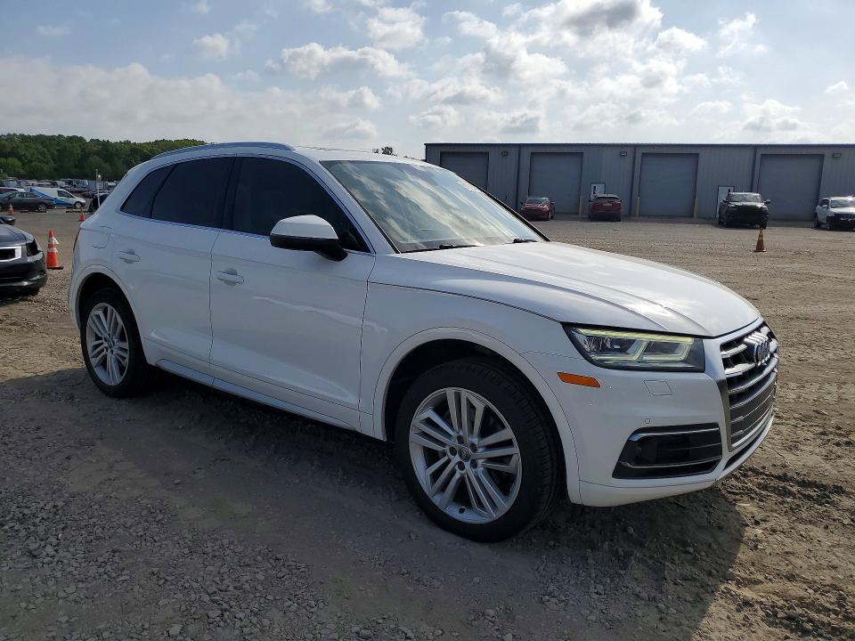 Продаж на аукціоні авто 2018 Audi Q5, vin: WA1CNAFY2J2200136, номер лоту: 97685475