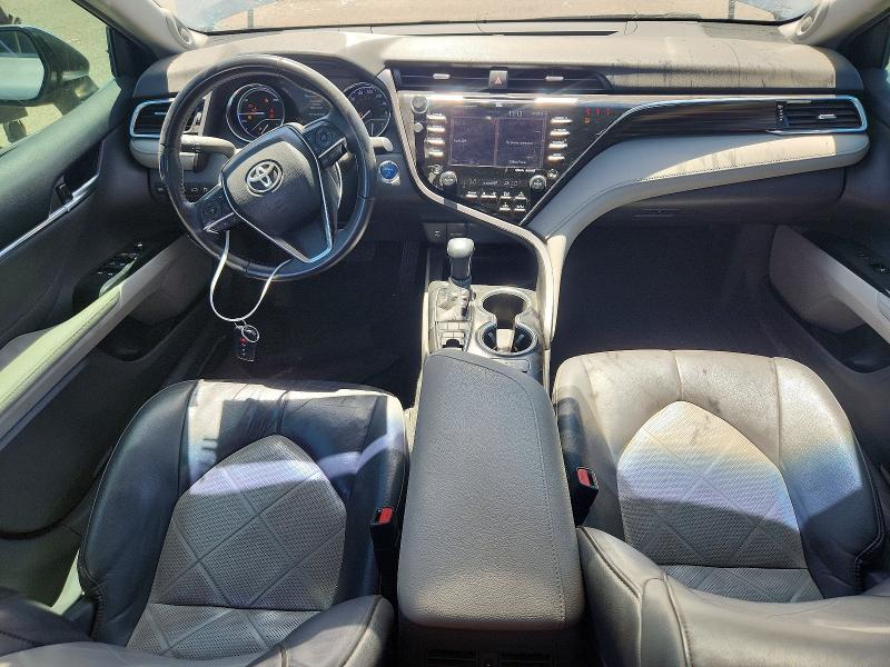 2018 Toyota Camry Hybrid მანქანა იყიდება აუქციონზე, vin: 4T1B21HK4JU008851, აუქციონის ნომერი: 58473466