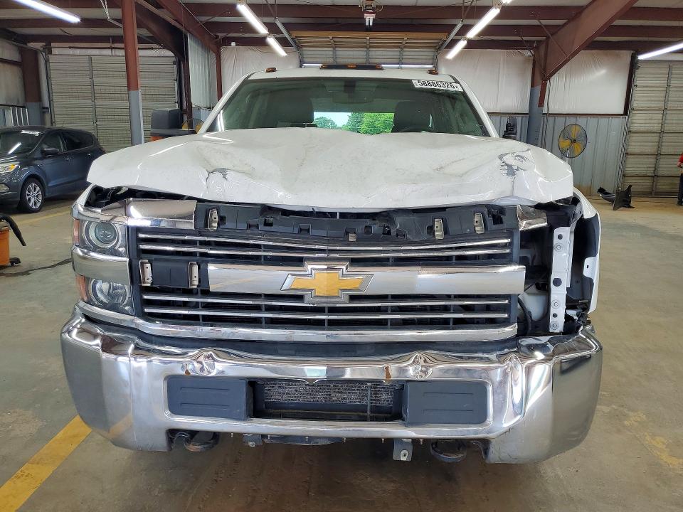 58886326 :رقم المزاد ، 1GC2CUEG9JZ351807 vin ، 2018 Chevrolet Silverado مزاد بيع
