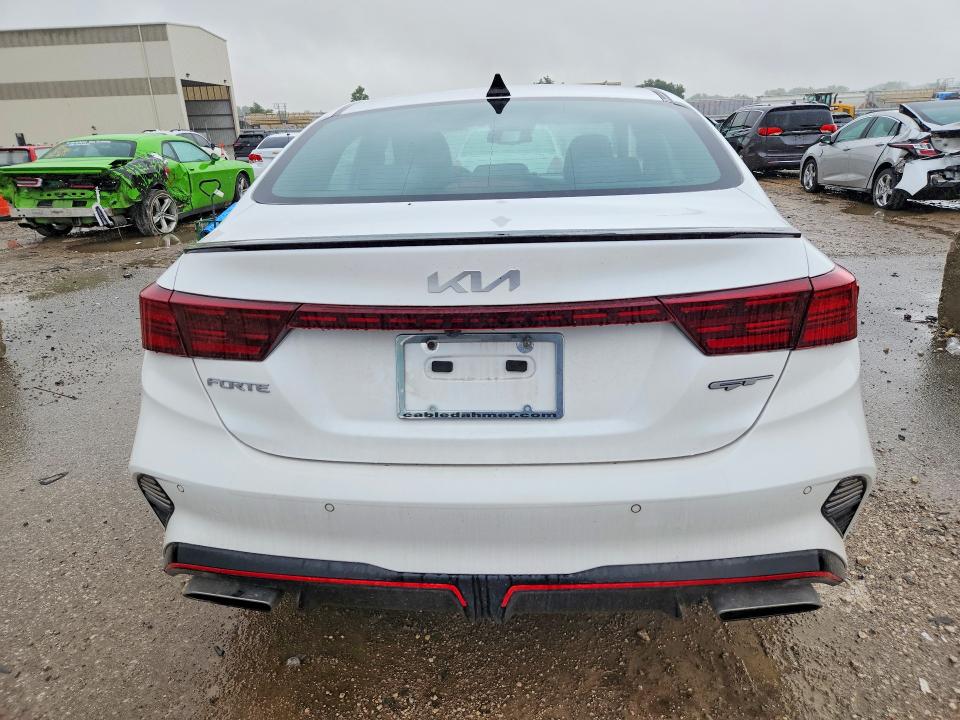 2024 Kia Forte მანქანა იყიდება აუქციონზე, vin: 3KPF44AC5RE693053, აუქციონის ნომერი: 58836446