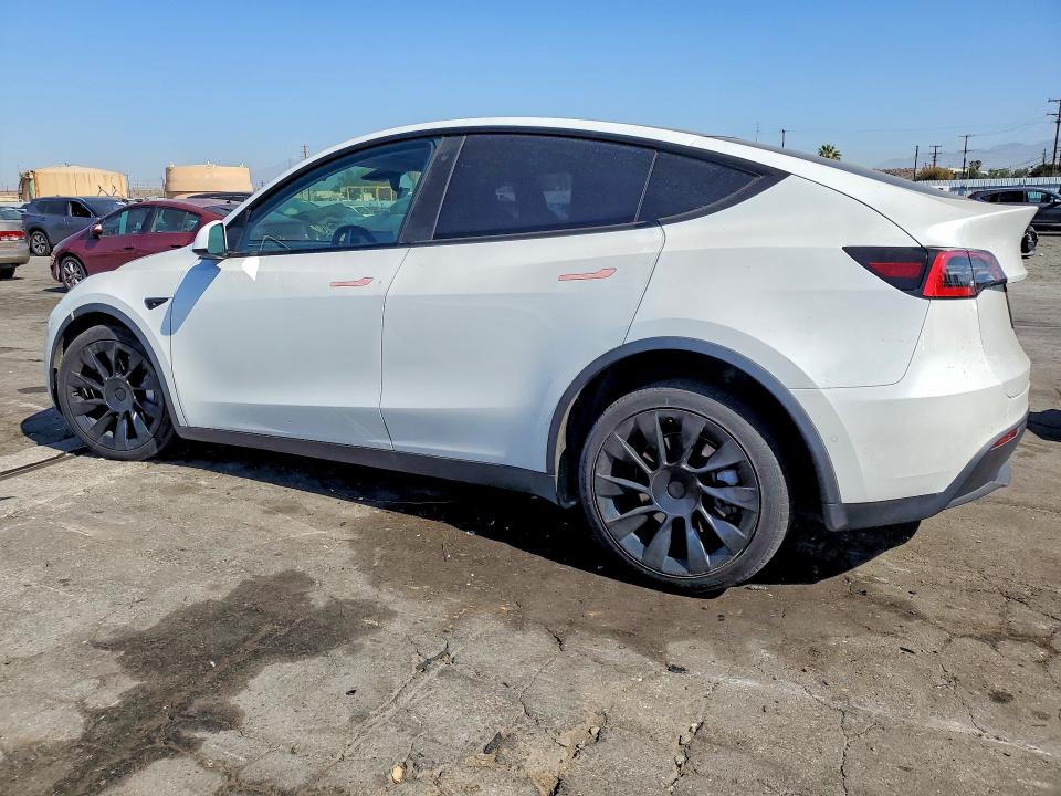 Продажа на аукционе авто 2021 Tesla Model Y, vin: 5YJYGDEE9MF102236, номер лота: 57260216