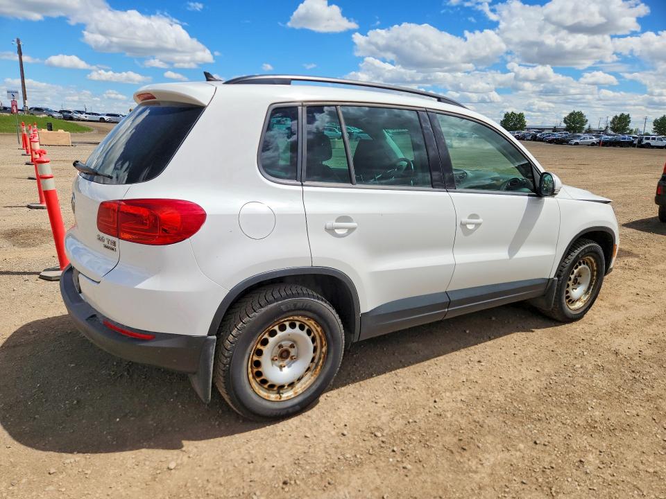 2014 Volkswagen Tiguan მანქანა იყიდება აუქციონზე, vin: WVGJV3AX1EW522655, აუქციონის ნომერი: 56962116