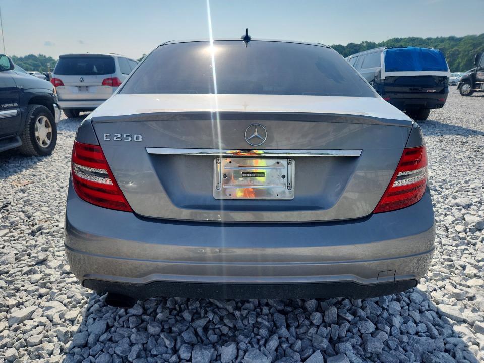 2013 Mercedes-benz C მანქანა იყიდება აუქციონზე, vin: WDDGF4HB7DA857416, აუქციონის ნომერი: 53043946