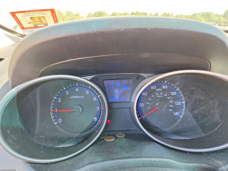 2011 Hyundai Tucson მანქანა იყიდება აუქციონზე, vin: KM8JUCAC4BU300151, აუქციონის ნომერი: 54935216