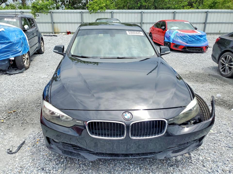 55605626 :رقم المزاد ، WBA3A5G55DNP22000 vin ، 2013 Bmw 328 مزاد بيع