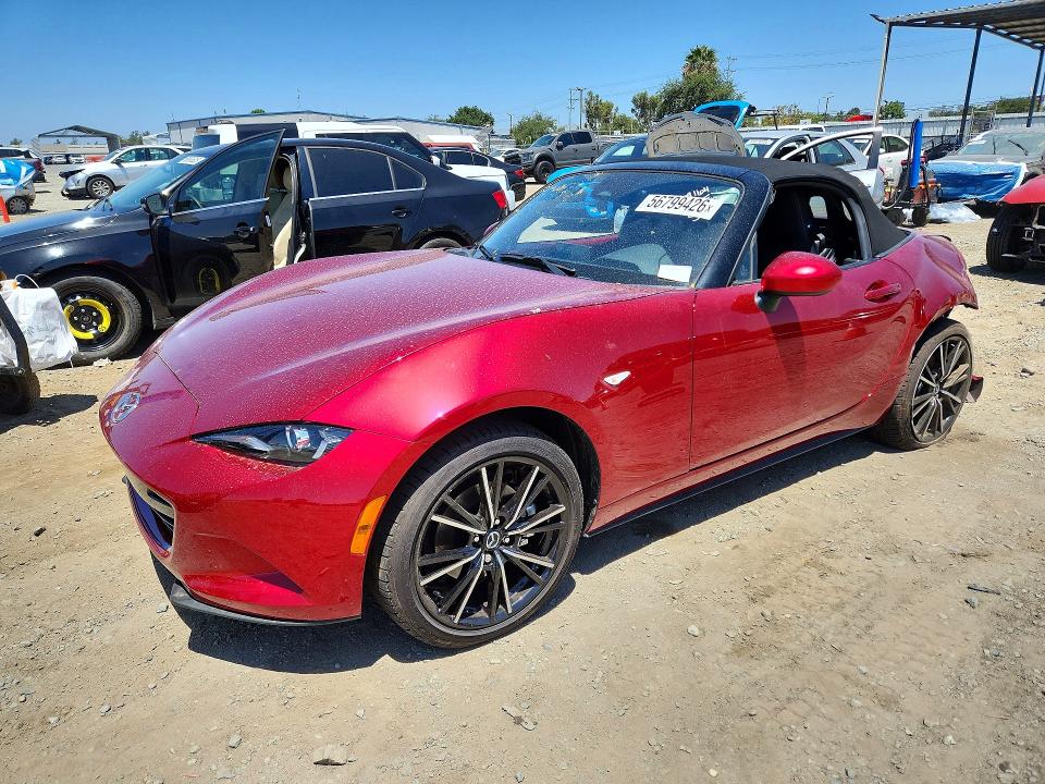 56799426 :رقم المزاد ، JM1NDAD75S0658813 vin ، 2025 Mazda Mx-5 Miata مزاد بيع