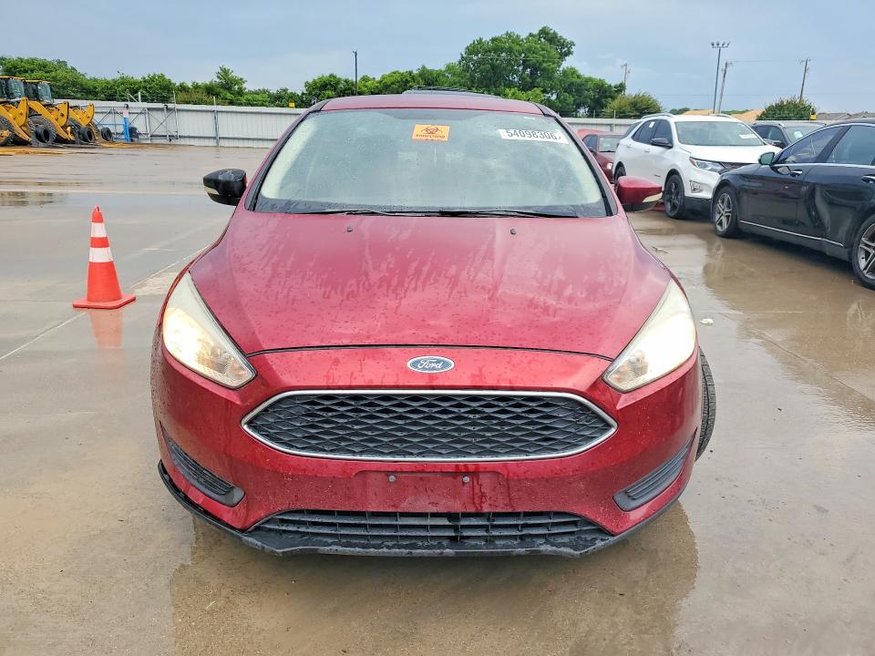 54098306 :رقم المزاد ، 1FADP3F27GL361389 vin ، 2016 Ford Focus مزاد بيع