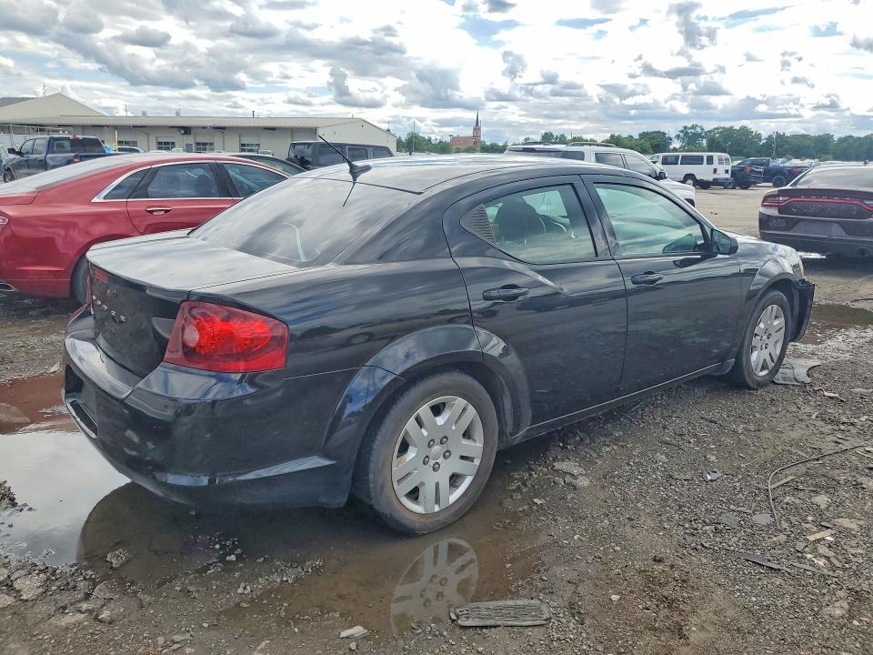 57738566 :رقم المزاد ، 1B3BD4FB2BN590710 vin ، 2011 Dodge Avenger مزاد بيع