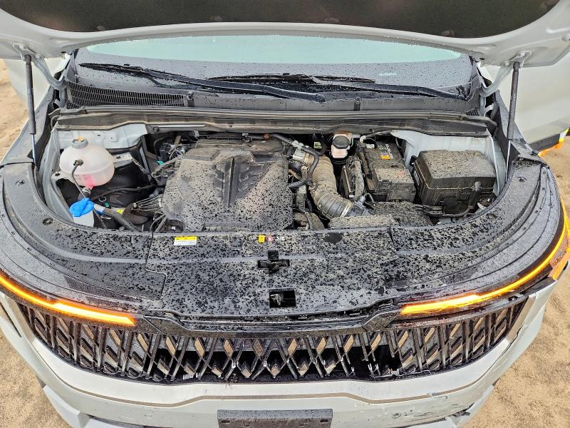Продаж на аукціоні авто 2025 Kia Carnival, vin: KNDNC5K35S6537464, номер лоту: 57590626