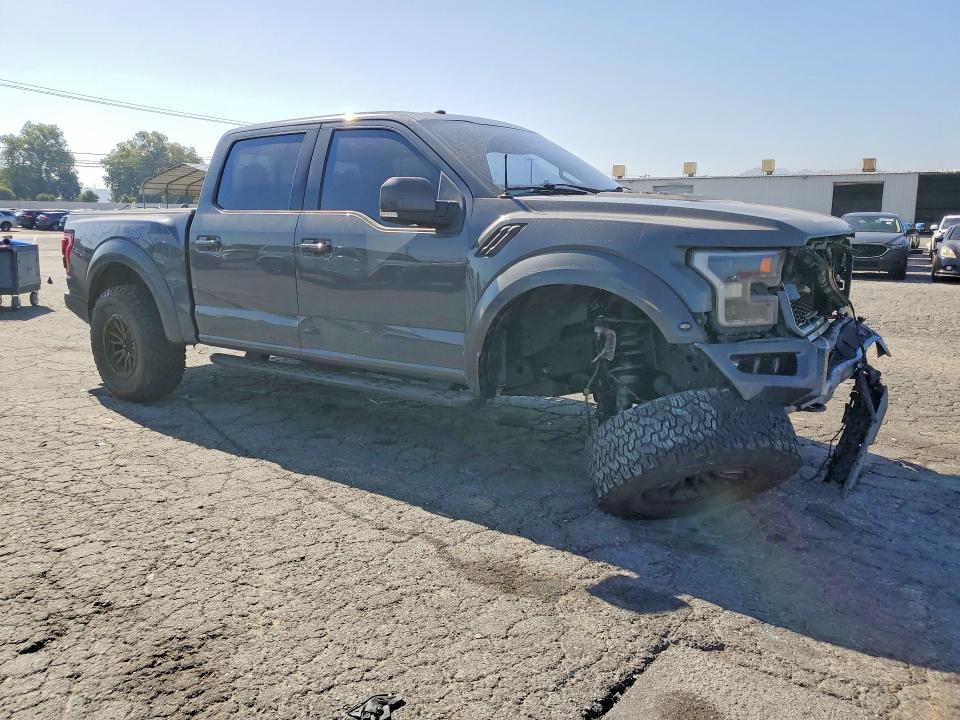 55352316 :رقم المزاد ، 1FTFW1RG5JFA18846 vin ، 2018 Ford F150 مزاد بيع