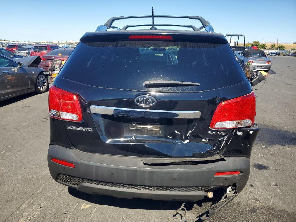55918816 :رقم المزاد ، 5XYKUDA2XBG135133 vin ، 2011 Kia Sorento مزاد بيع