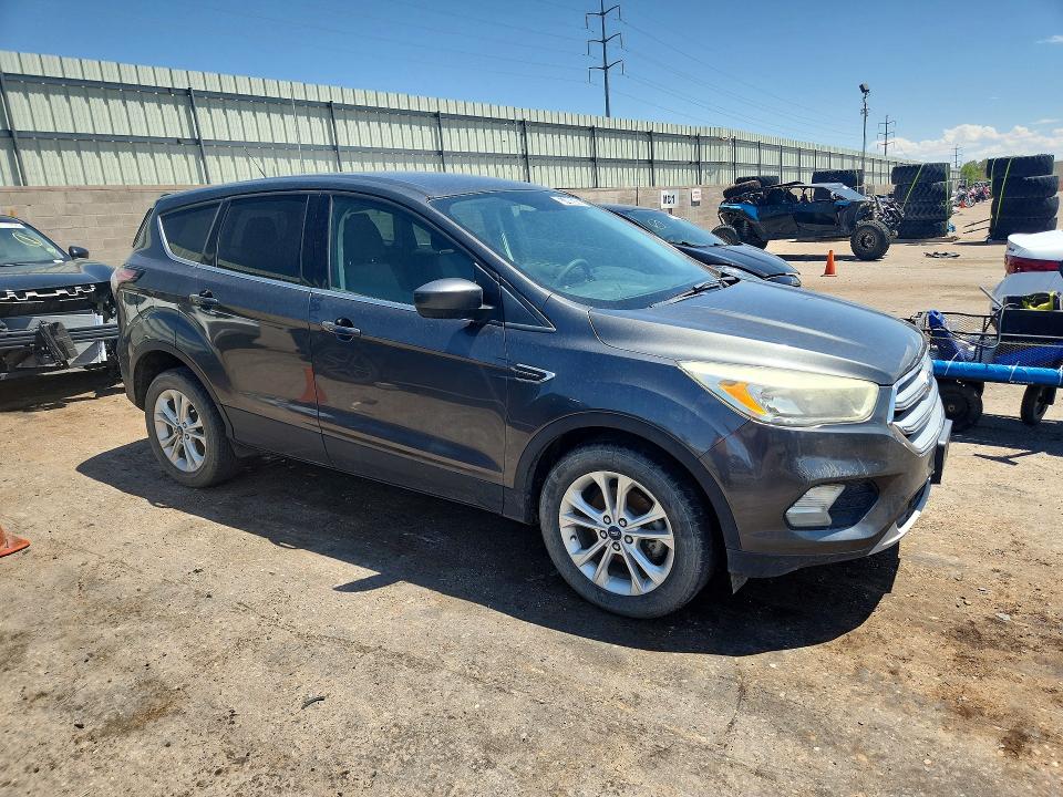 2017 Ford Escape მანქანა იყიდება აუქციონზე, vin: 1FMCU0GD0HUE98517, აუქციონის ნომერი: 57408516
