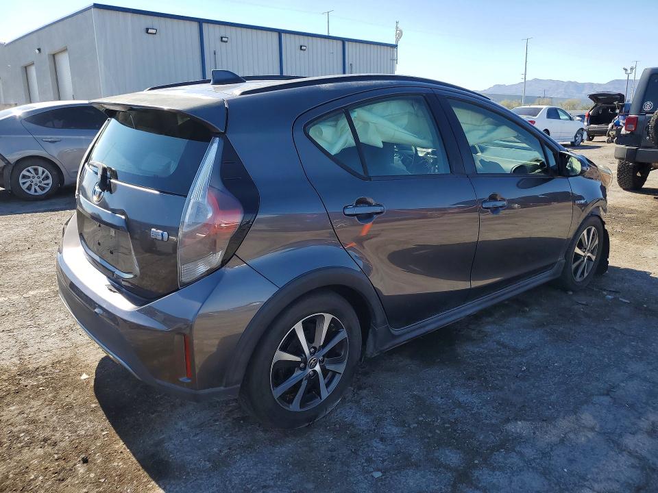 58810406 :رقم المزاد ، JTDKDTB38J1608463 vin ، 2018 Toyota Prius C مزاد بيع