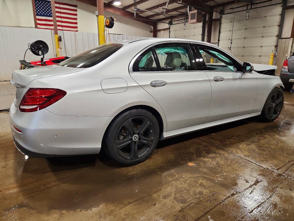 59087636 :رقم المزاد ، WDDZF8DB6LA726417 vin ، 2020 Mercedes-benz E مزاد بيع