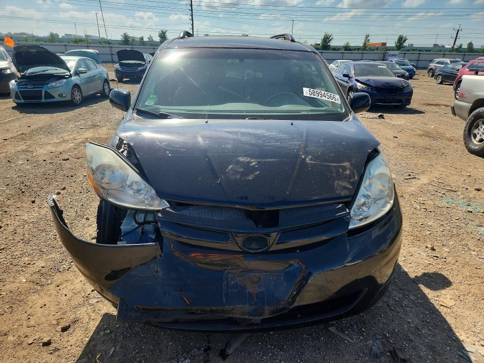 2010 Toyota Sienna მანქანა იყიდება აუქციონზე, vin: 5TDYK4CC5AS318902, აუქციონის ნომერი: 58994566