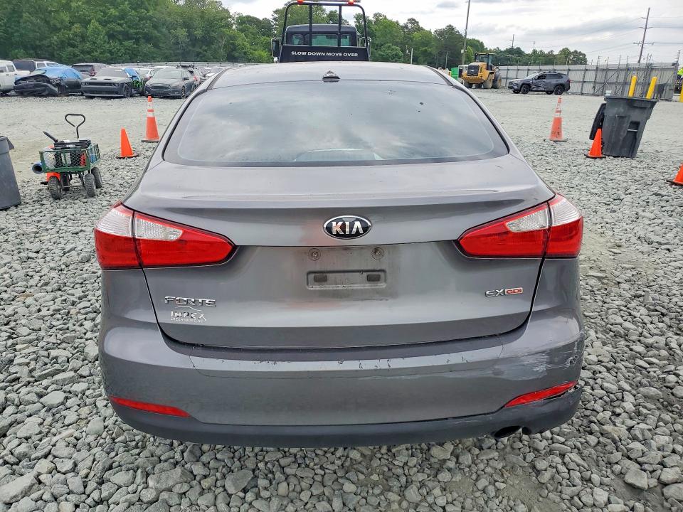 Продаж на аукціоні авто 2015 Kia Forte, vin: KNAFX4A81F5392982, номер лоту: 56711576