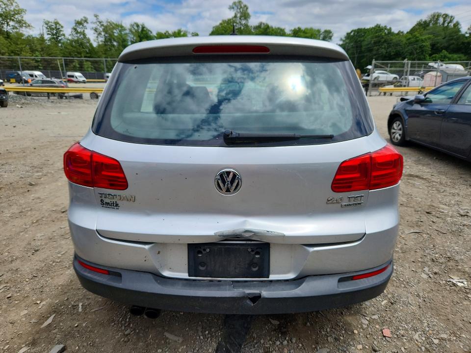 55758146 :رقم المزاد ، WVGBV7AX2CW560307 vin ، 2012 Volkswagen Tiguan مزاد بيع