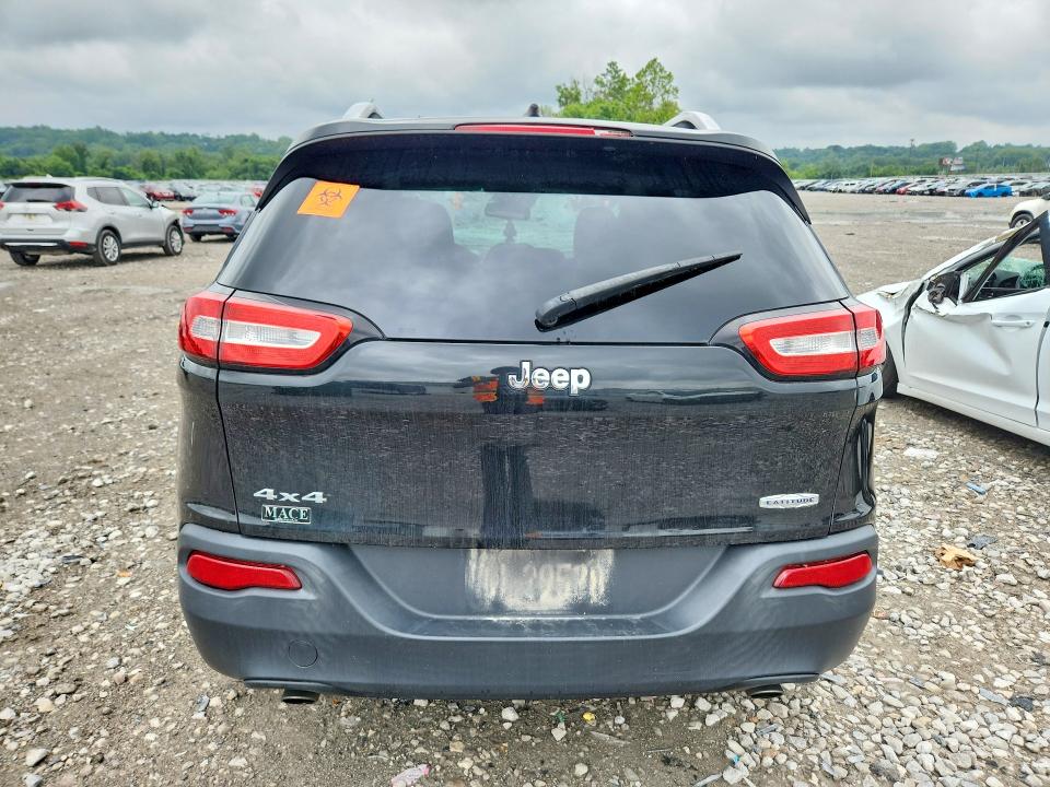 58923896 :رقم المزاد ، 1C4PJMCS8EW232494 vin ، 2014 Jeep Cherokee مزاد بيع