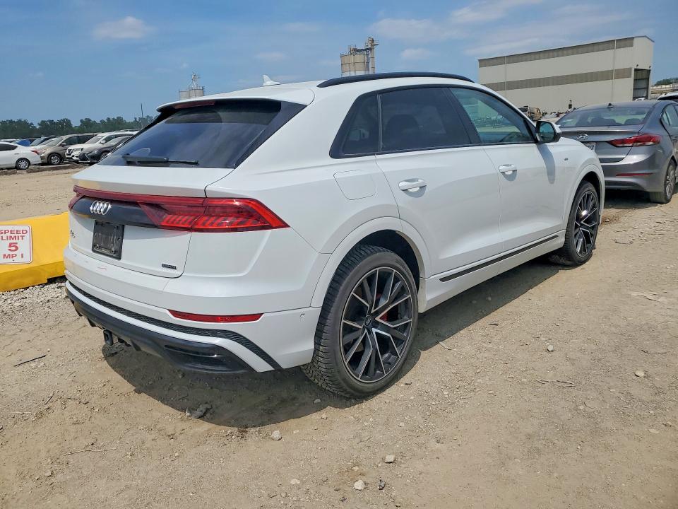 55777186 :رقم المزاد ، WA1FVAF15KD039822 vin ، 2019 Audi Q8 مزاد بيع