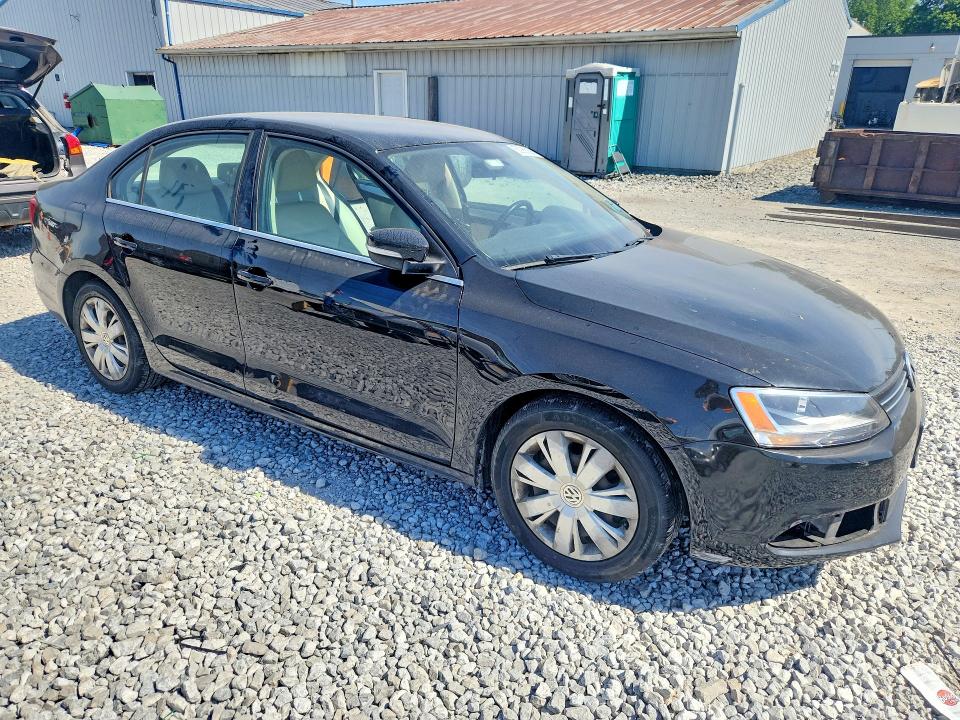 55986256 :رقم المزاد ، 3VWBP7AJ4DM397829 vin ، 2013 Volkswagen Jetta مزاد بيع