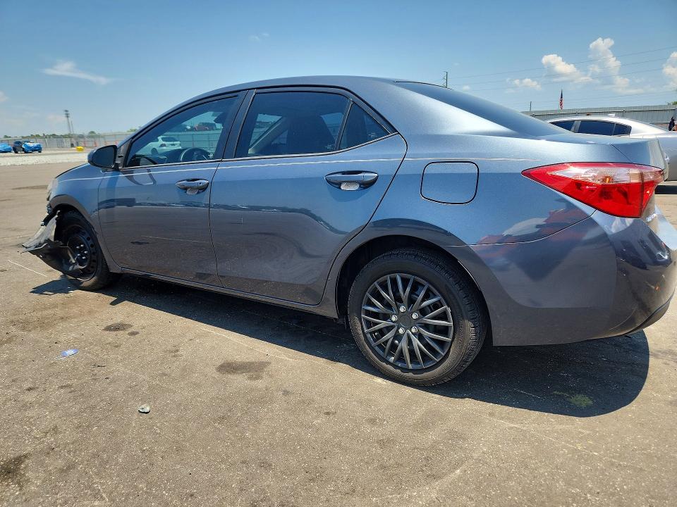 55781236 :رقم المزاد ، 2T1BURHE7JC991626 vin ، 2018 Toyota Corolla مزاد بيع