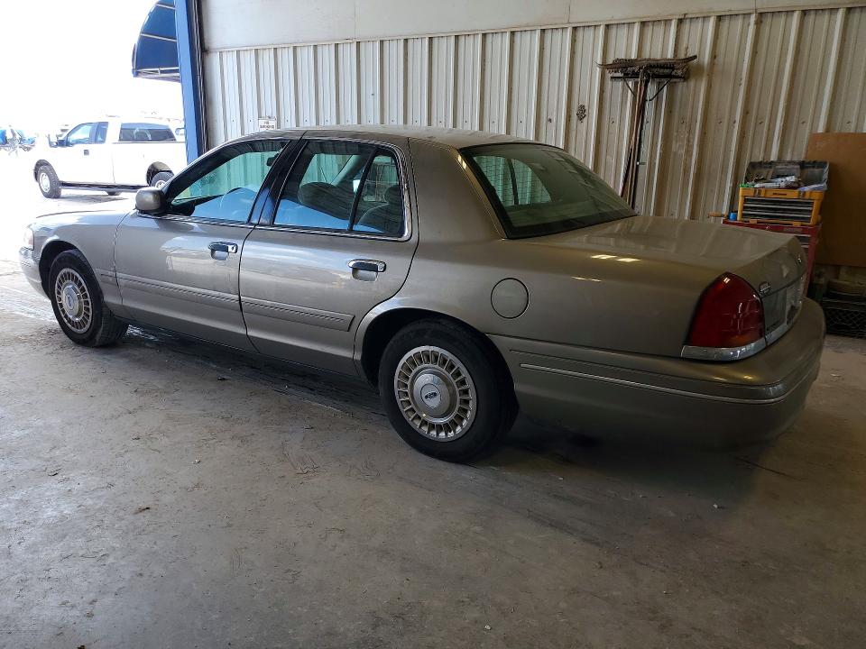 57708736 :رقم المزاد ، 2FAFP73W41X195804 vin ، 2001 Ford Crown Victoria مزاد بيع