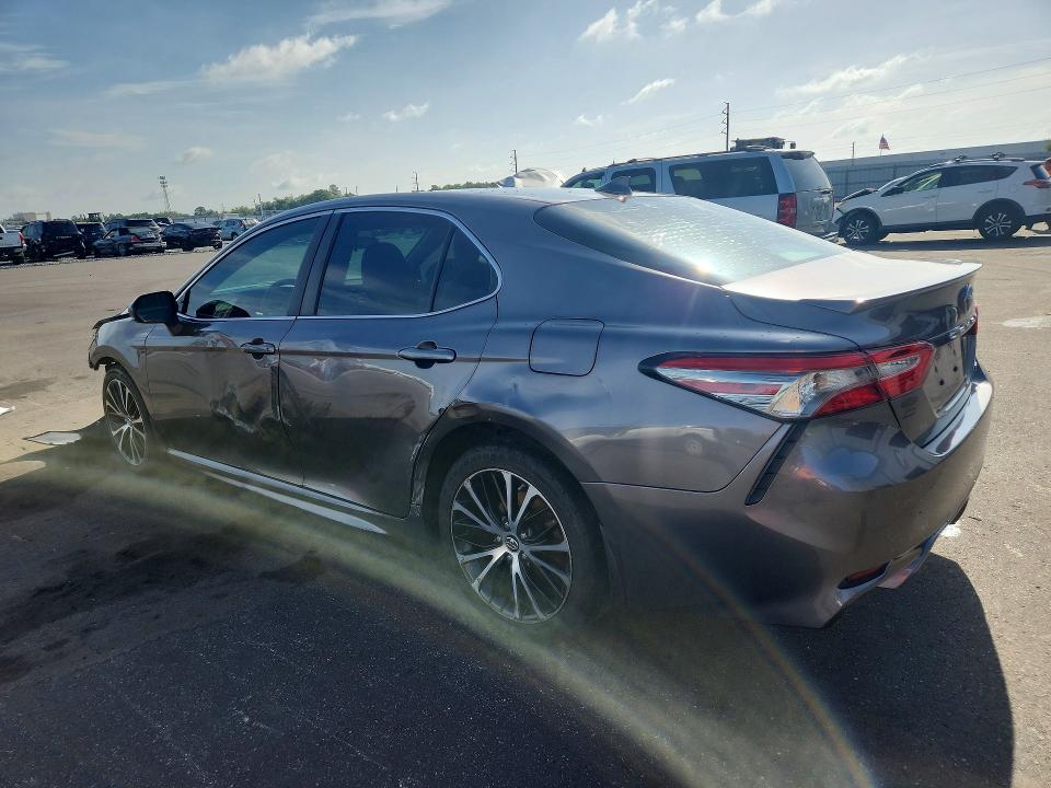56961826 :رقم المزاد ، 4T1B11HK9KU802975 vin ، 2019 Toyota Camry مزاد بيع