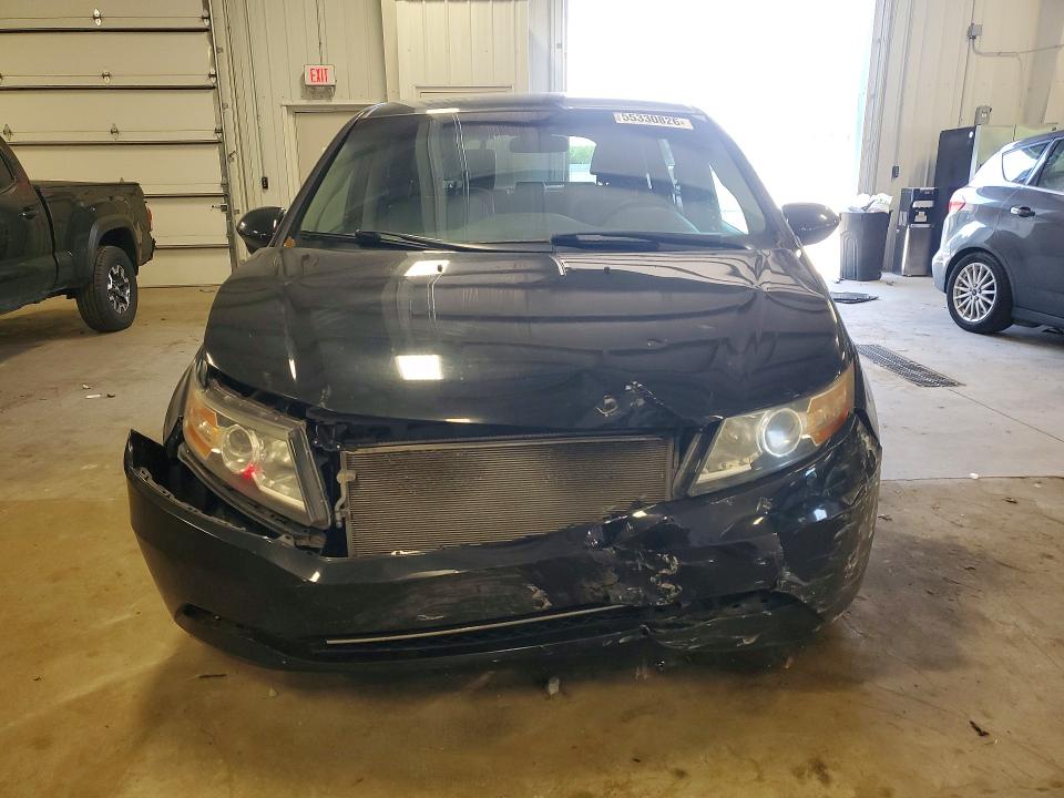 55330826 :رقم المزاد ، 5FNRL5H49FB033835 vin ، 2015 Honda Odyssey مزاد بيع