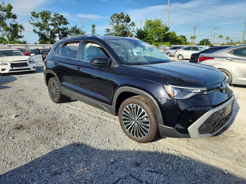 57922676 :رقم المزاد ، 3VVSC7B21SM055842 vin ، 2025 Volkswagen Taos مزاد بيع