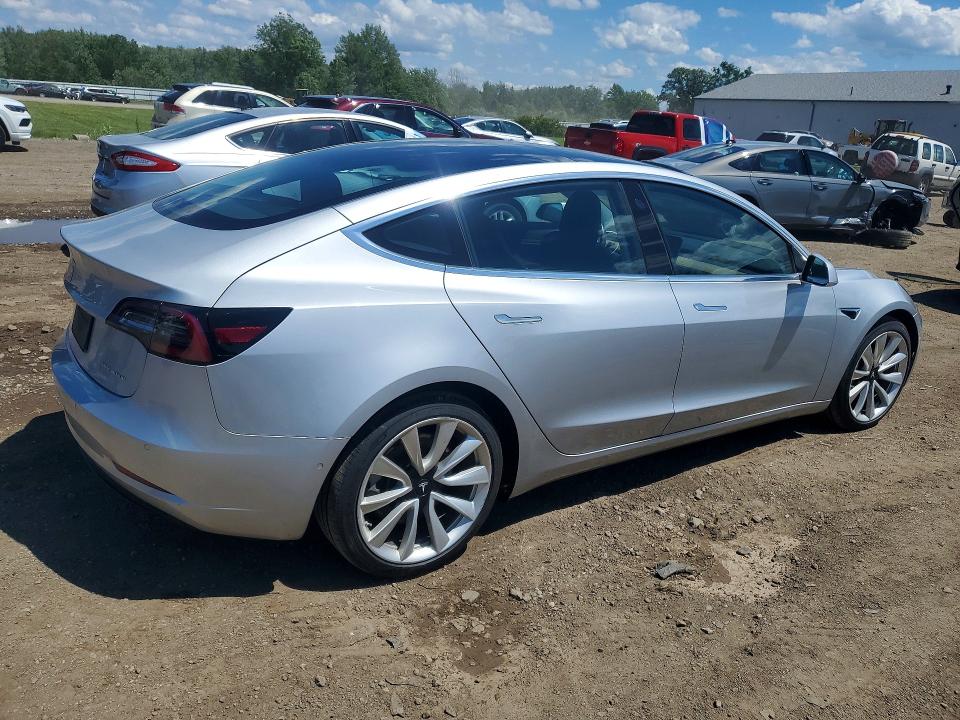 Продажа на аукционе авто 2018 Tesla Model 3, vin: 5YJ3E1EB5JF087654, номер лота: 57821036