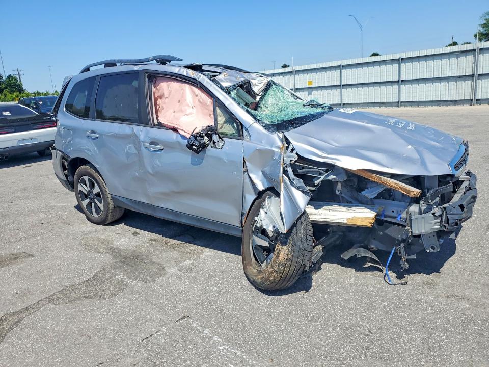 Продаж на аукціоні авто 2018 Subaru Forester, vin: JF2SJAECXJH403082, номер лоту: 48312976