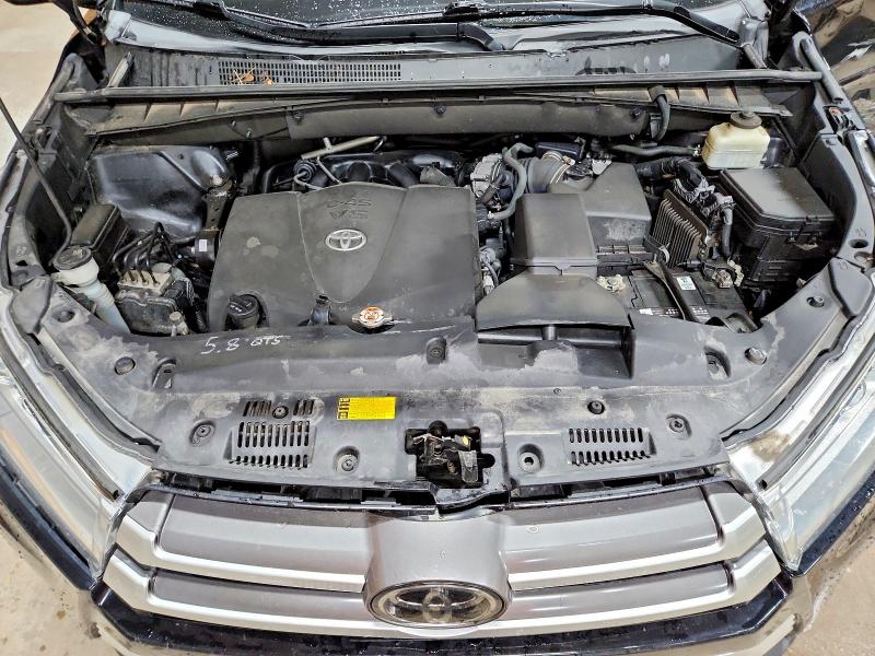 2018 Toyota Highlander მანქანა იყიდება აუქციონზე, vin: 5TDJZRFH4JS523046, აუქციონის ნომერი: 58133936