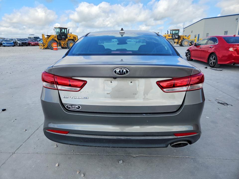 2017 Kia Optima მანქანა იყიდება აუქციონზე, vin: 5XXGT4L32HG148633, აუქციონის ნომერი: 56796466