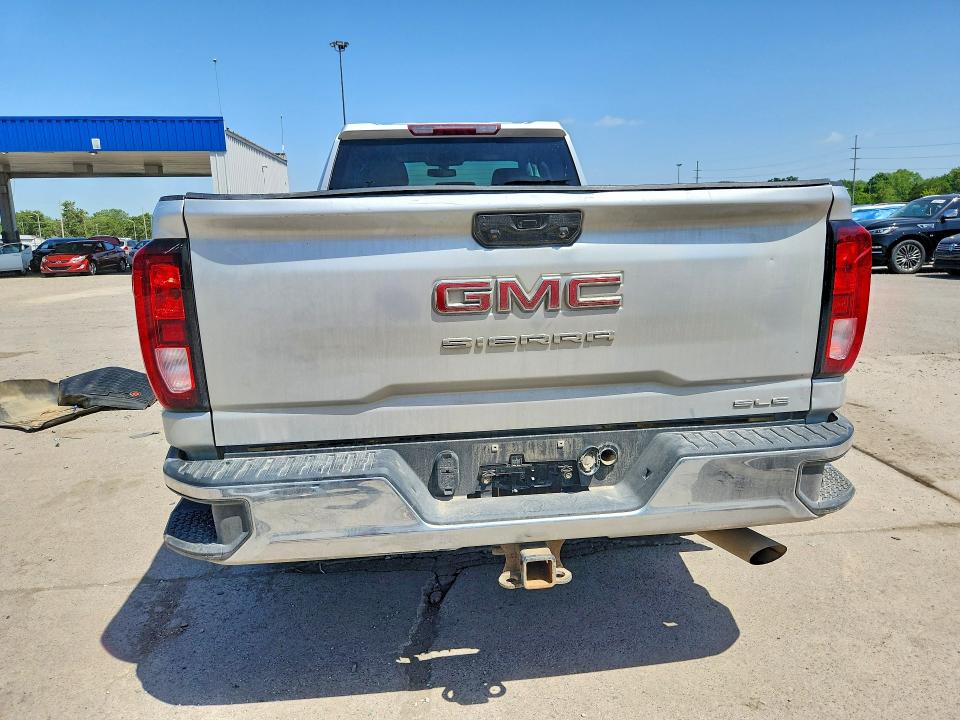 58099096 :رقم المزاد ، 1GT59LE70NF229592 vin ، 2022 Gmc Sierra مزاد بيع