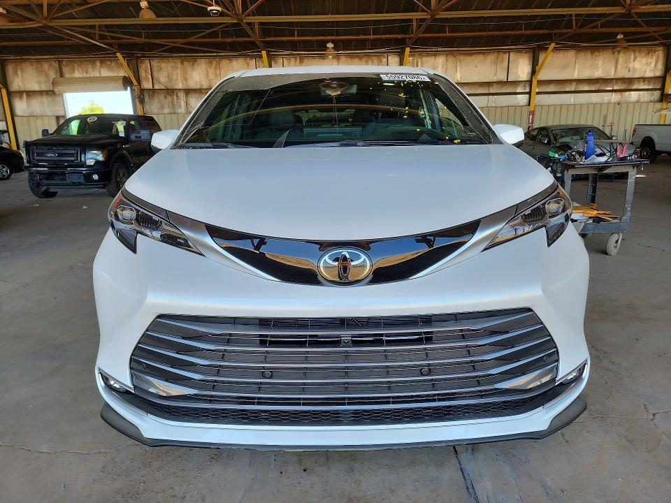 Продажа на аукционе авто 2026 Toyota Sienna, vin: 5TDESKFC1TS253603, номер лота: 55927086