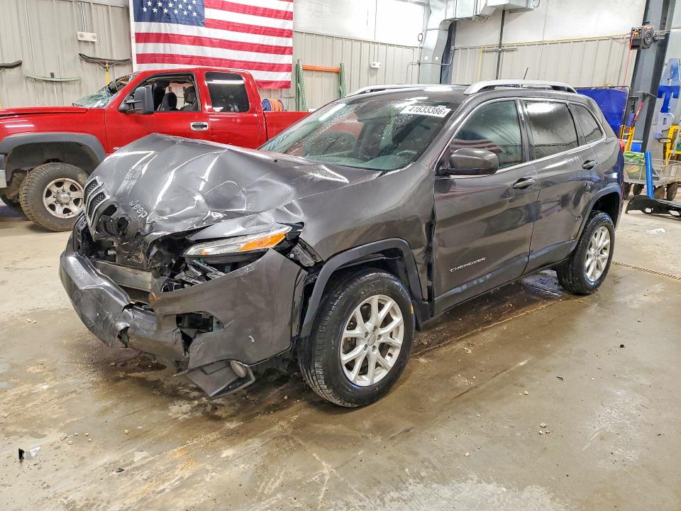 41633386 :رقم المزاد ، 1C4PJMCSXHW651466 vin ، 2017 Jeep Cherokee مزاد بيع