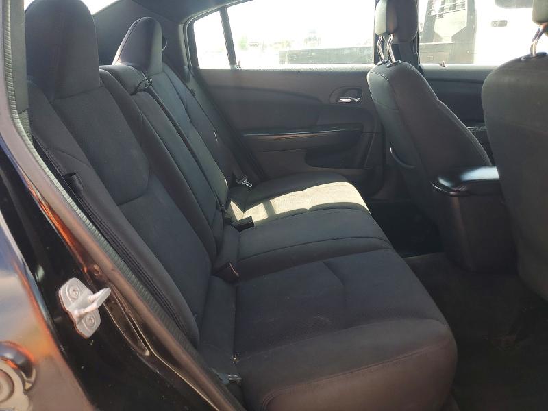 56074106 :رقم المزاد ، 1C3CCBAB6EN122957 vin ، 2014 Chrysler 200 مزاد بيع
