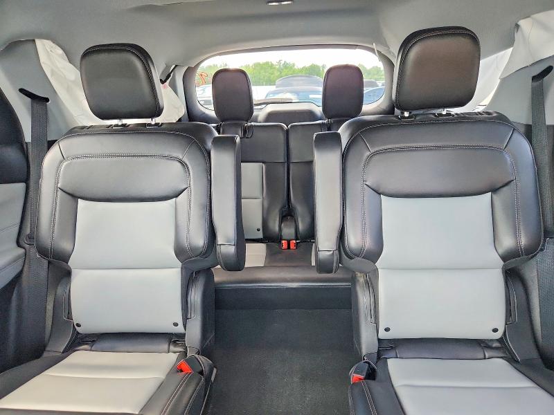 Продажа на аукционе авто 2022 Ford Explorer, vin: 1FMSK8DH6NGA76995, номер лота: 57517366