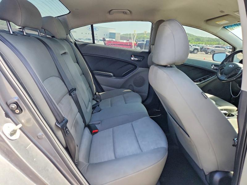 58557606 :رقم المزاد ، KNAFX4A82F5274844 vin ، 2015 Kia Forte مزاد بيع