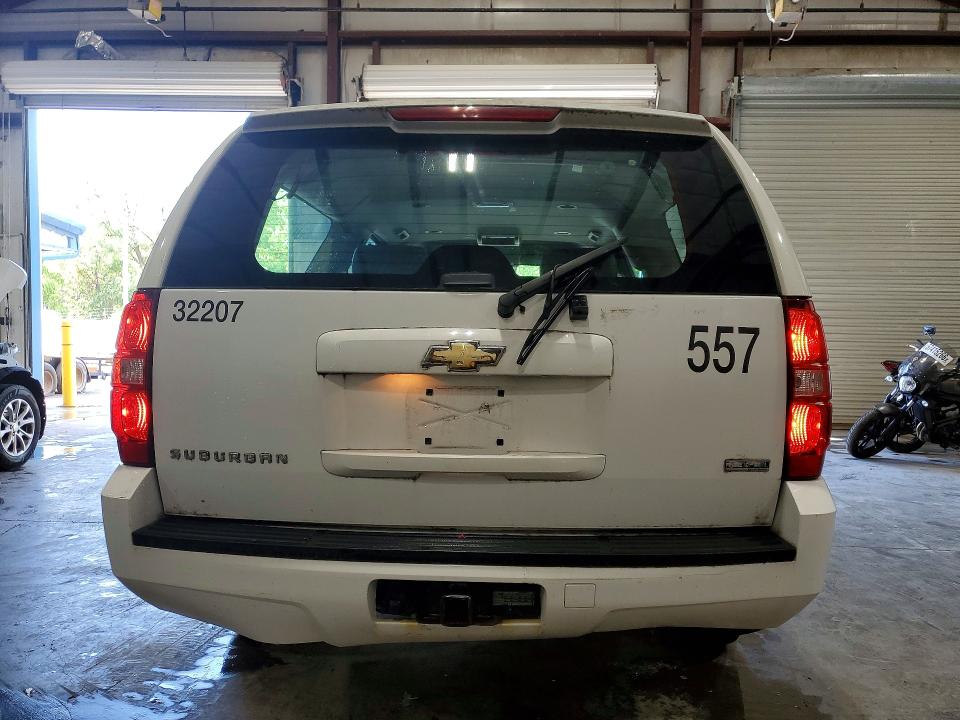 2011 Chevrolet Suburban მანქანა იყიდება აუქციონზე, vin: 1GNSC5E03BR301891, აუქციონის ნომერი: 58140106