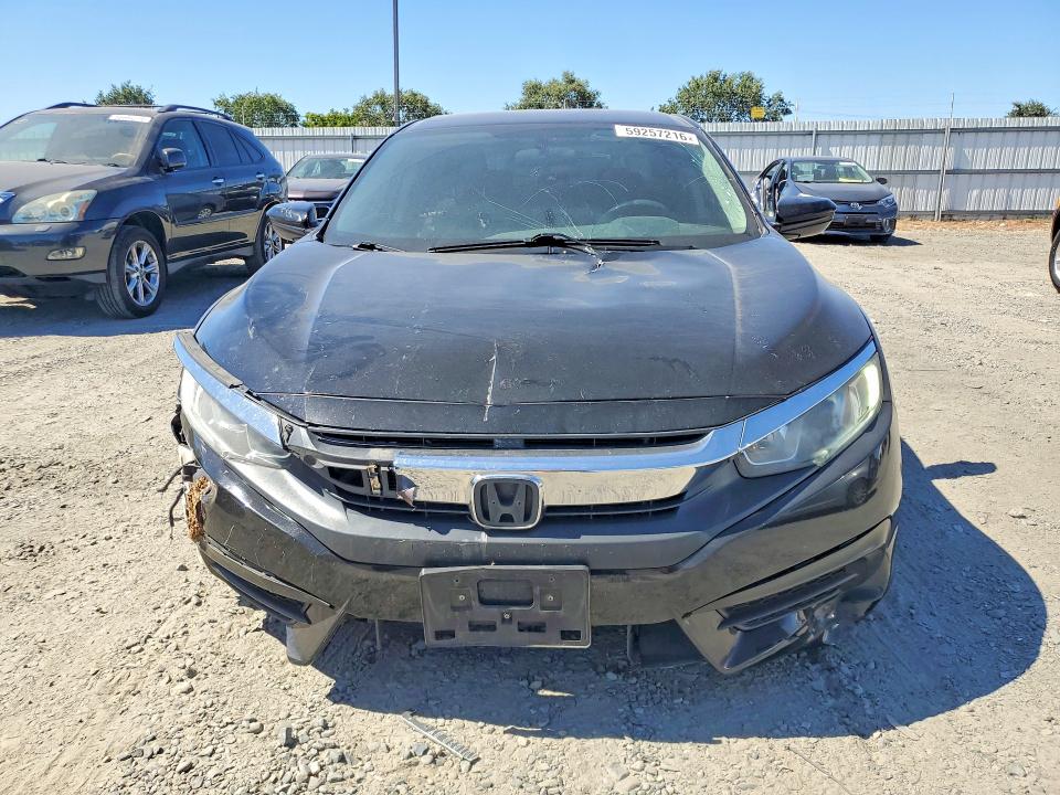 59257216 :رقم المزاد ، 2HGFC2F58HH571454 vin ، 2017 Honda Civic مزاد بيع