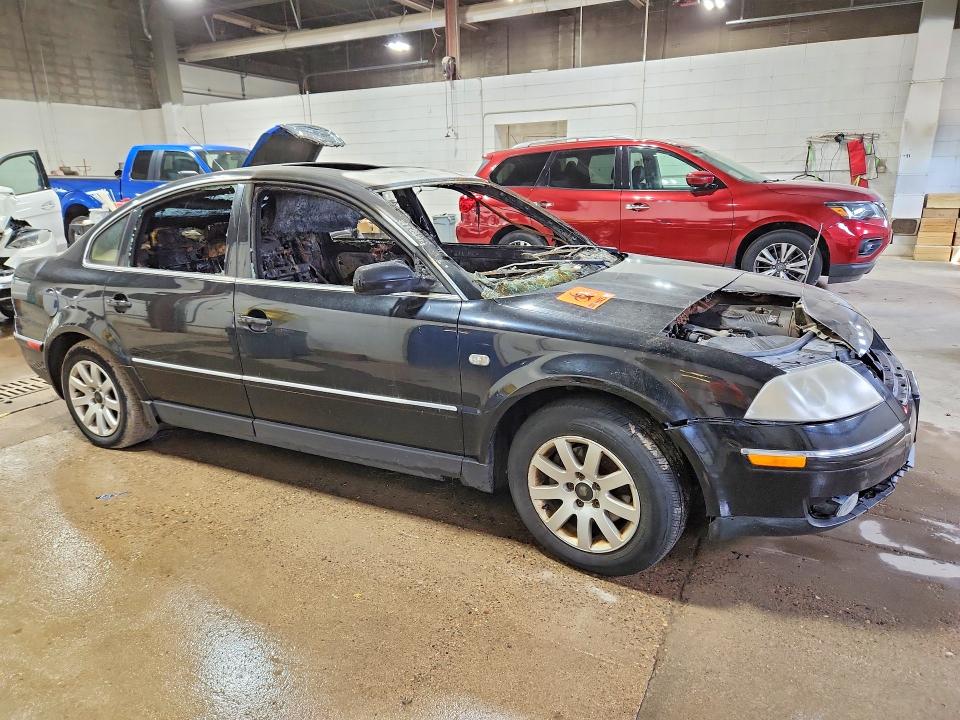 2001 Volkswagen Passat მანქანა იყიდება აუქციონზე, vin: WVWPD63B51P070248, აუქციონის ნომერი: 63344156