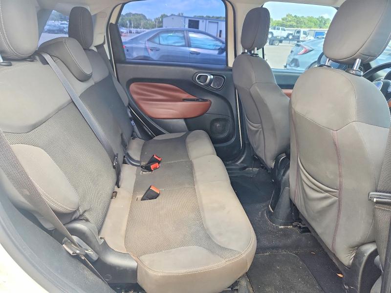 2015 Fiat 500l მანქანა იყიდება აუქციონზე, vin: ZFBCFADH9FZ031174, აუქციონის ნომერი: 57902976