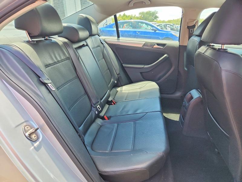 2014 Volkswagen Jetta მანქანა იყიდება აუქციონზე, vin: 3VWD17AJ2EM215427, აუქციონის ნომერი: 56870186